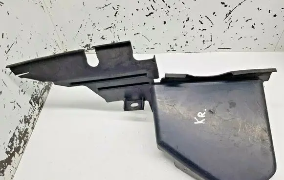 Ford Focus Intercooler air guide/duct channel 7M518311AB