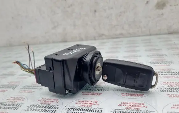 Volkswagen Touareg I Ignition lock 3D0905865E