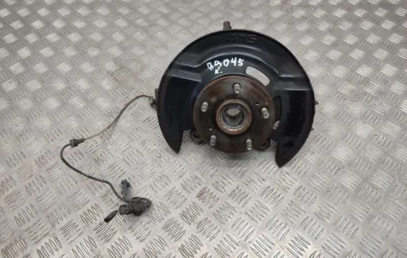 Honda CR-V Front wheel hub