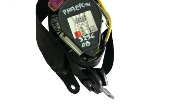 Volkswagen Phaeton Front seatbelt 3D0857705J