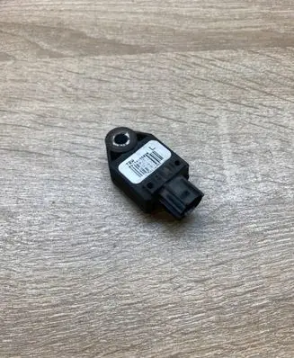 Toyota Avensis T250 Airbag deployment crash/impact sensor 8917405020