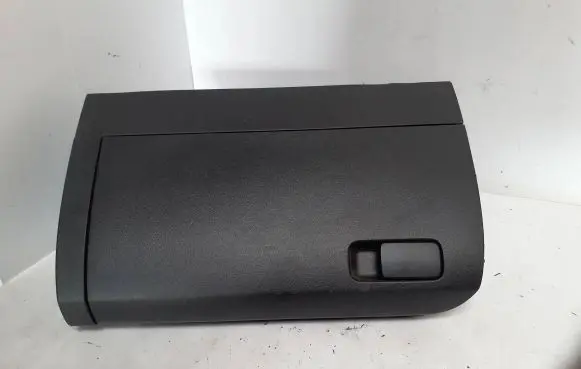Volkswagen Polo V 6R Glove box