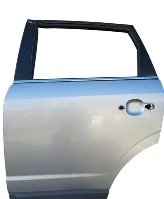Opel Antara Rear door