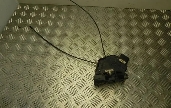 Loading door lock