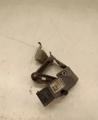 Volvo XC90 Rear air suspension level height sensor 32246988