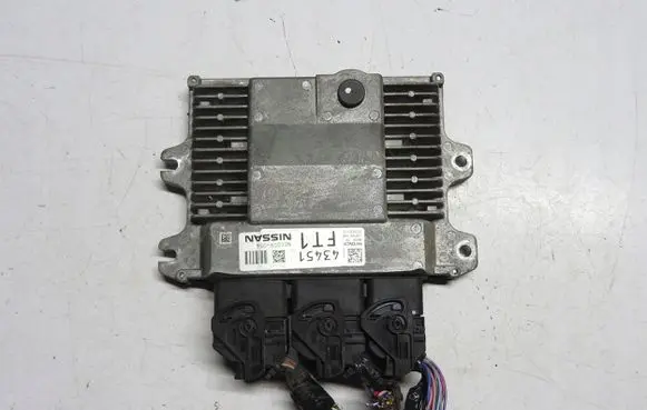 Nissan Note (E12) Wing mirror control module NEC009054