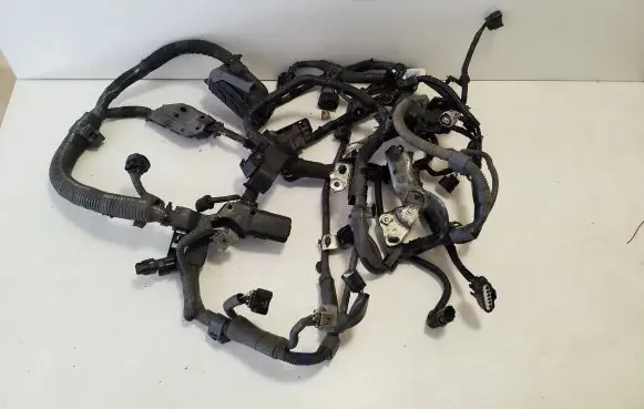 Lexus CT 200H Engine installation wiring loom 8212176010