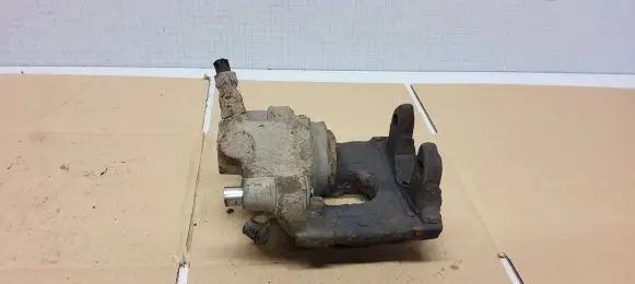 BMW X3 E83 Rear brake caliper 11817100221