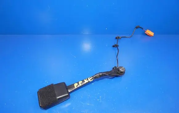 Jaguar XE Front seatbelt buckle