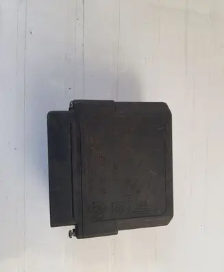 BMW 5 E34 Glow plug pre-heat relay 12211285085