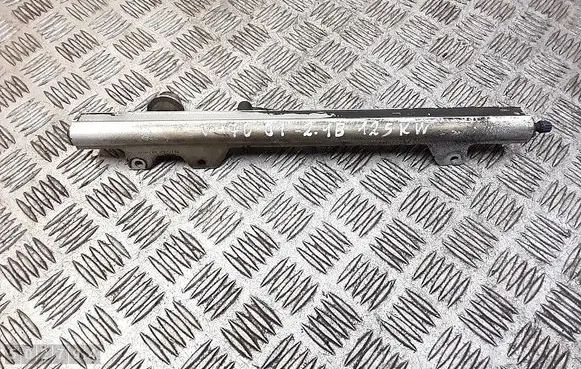 Volvo V70 Fuel main line pipe 9202710