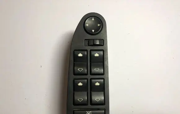 BMW 5 E39 Electric window control switch 6904306 787087
