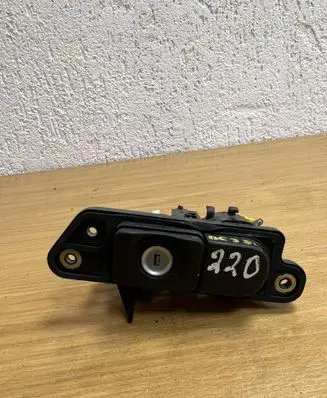 Mercedes-Benz S W220 Tailgate/trunk/boot lock/catch/latch 2208210751 D6384