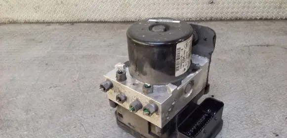 Renault Laguna III ABS Pump 476602071R 91CT2AAY2