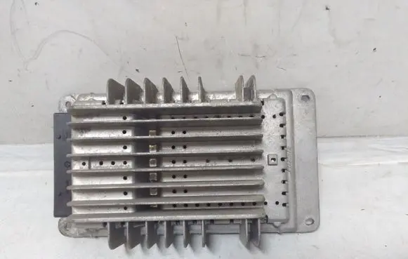 Alfa Romeo GT Sound amplifier 606993570 470011 24363001