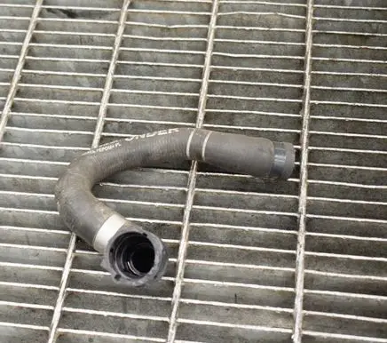 Volvo V60 Engine coolant pipe/hose 31342819