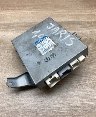 Toyota Yaris Power steering control unit/module 896500D020 1129000087