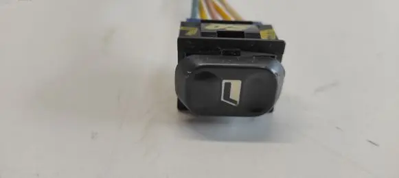 Citroen Berlingo Electric window control switch 9256A