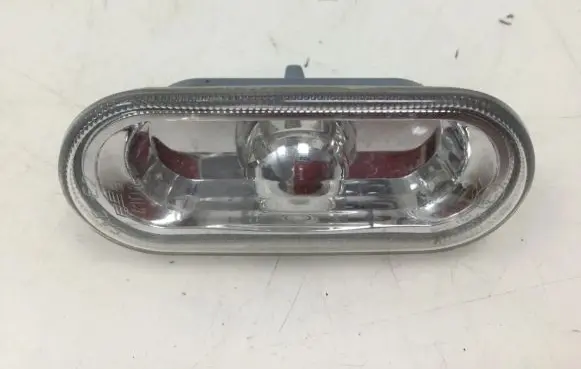 Volkswagen Golf IV Front fender indicator light 1J0949117