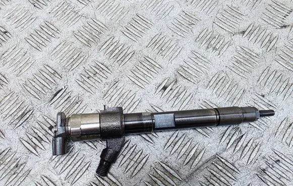 Mitsubishi ASX Fuel injector 1465A323