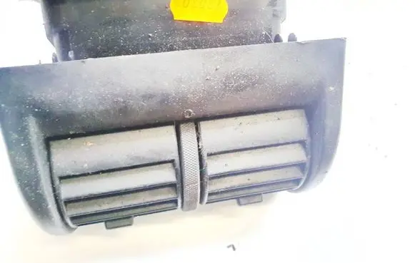 Dash center air vent grill