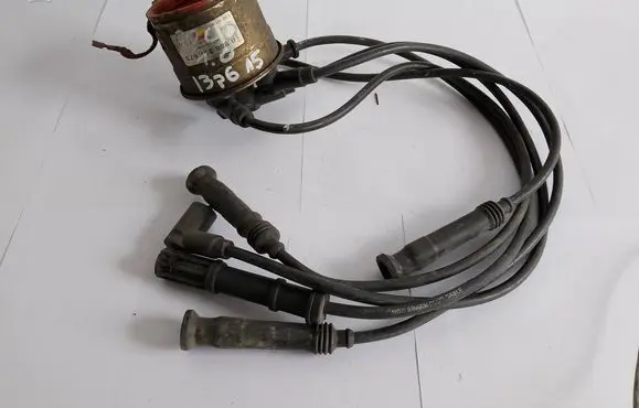 Volkswagen Polo III 6N 6N2 6NF Spark distributor 0986237673 0237521061