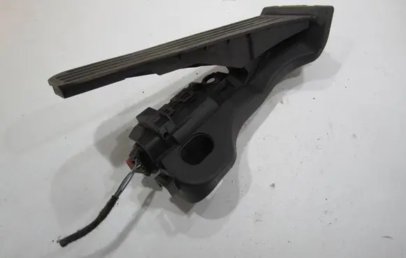 Skoda Octavia Mk2 (1Z) Accelerator throttle pedal 1K1721503P 011106 111013