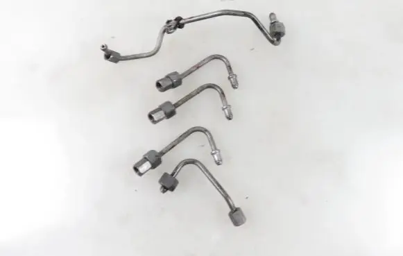Mercedes-Benz B W245 Fuel injector supply line/pipe 