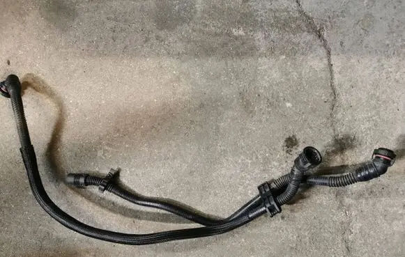 Mercedes-Benz GLA H247 Fuel line/pipe/hose A0019982923
