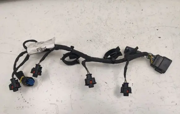 Ford Mustang VI Fuel injector wires FU5T14B485CC