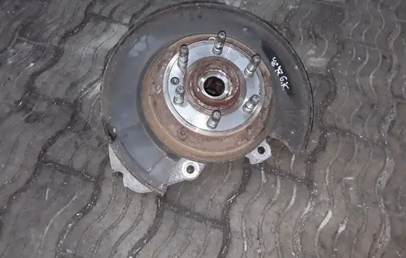 Cadillac SRX Rear wheel hub NOCODE