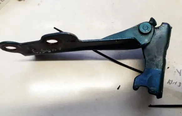 Ford Escort Engine bonnet/hood hinges