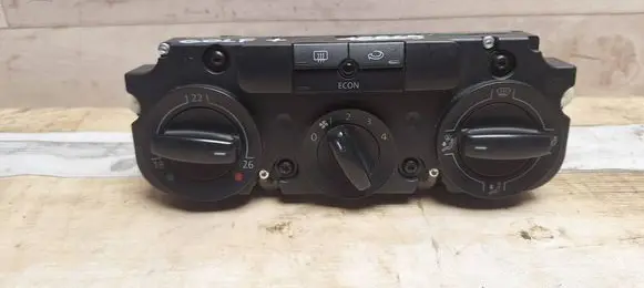 Volkswagen Golf Plus Climate control unit