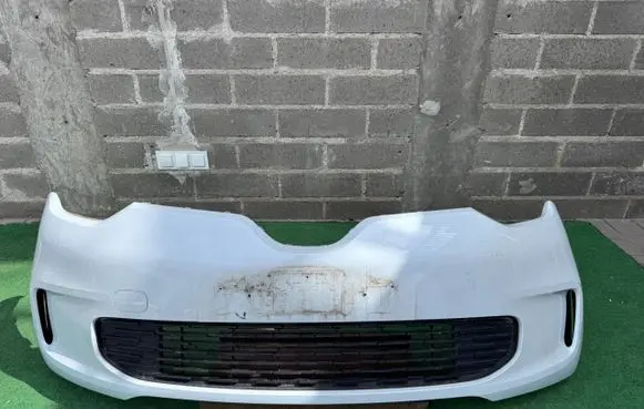 Renault Twingo III Front bumper 