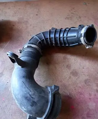 Audi A3 S3 8P Air intake hose/pipe 4HO129629B