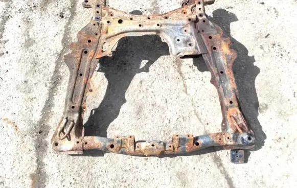 Honda CR-V Front subframe