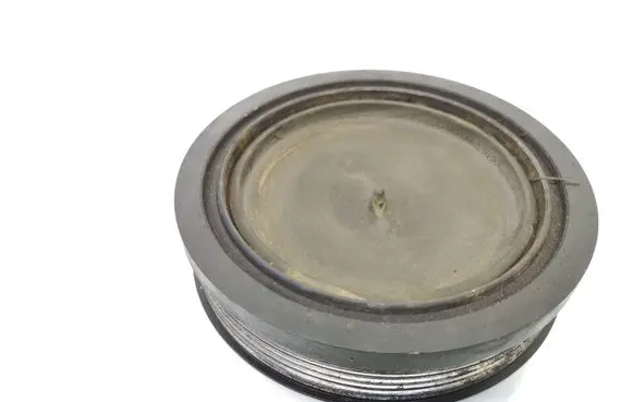 Volkswagen Golf V Crankshaft pulley 03G105243 038105278A