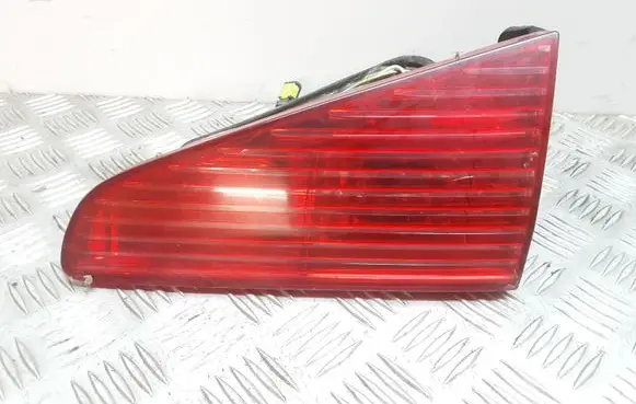 Peugeot 607 Tailgate rear/tail lights 2543
