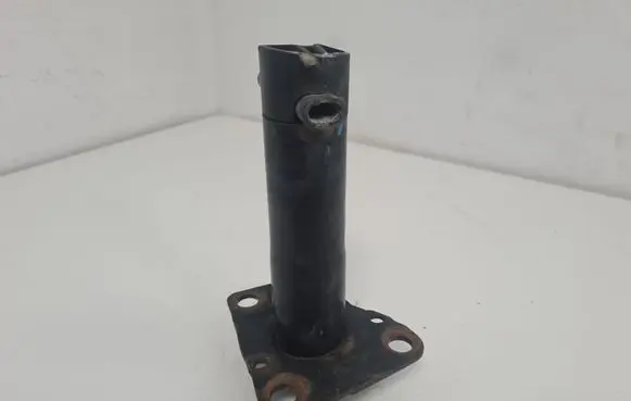 Audi A4 S4 B7 8E 8H Front bumper mounting bracket 8E0807133C