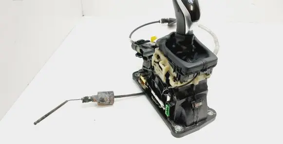 Volvo S60 Gear shifter/selector 31434556
