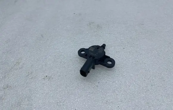 Tesla Model 3 Pedestrian airbag 173551400A