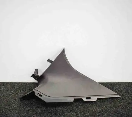 Ford Focus (C) pillar trim 