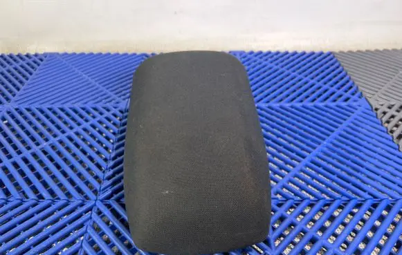 Toyota Auris E180 Armrest 5881202130