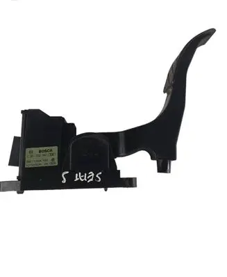 Volkswagen Golf IV Accelerator throttle pedal 1J1721503KDS