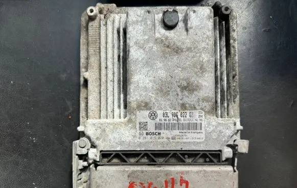 Audi A5 8T 8F Engine control unit/module 03L906022GB 03L906022AN 0281015020