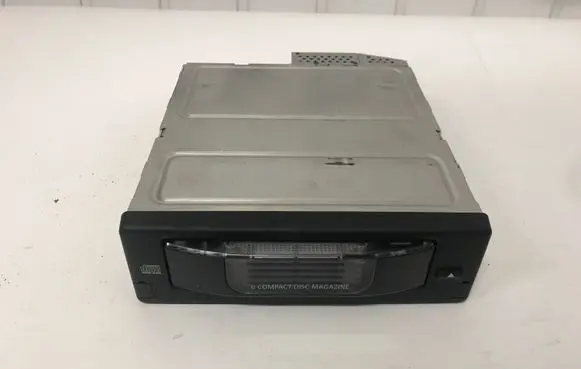 BMW 5 E60 E61 CD/DVD changer 9125240
