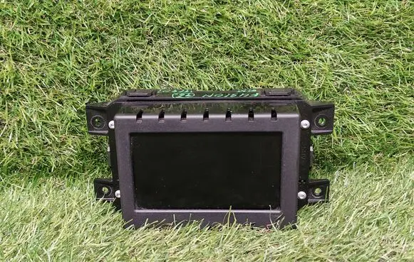 Ford Fusion II Screen/display/small screen ES7T18B955CB