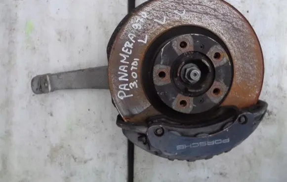 Porsche Panamera (970) Front wheel hub spindle knuckle