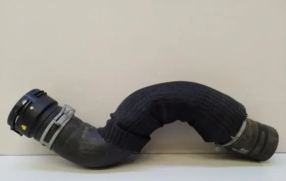 Chrysler Pacifica Heater radiator pipe/hose 68217327AD