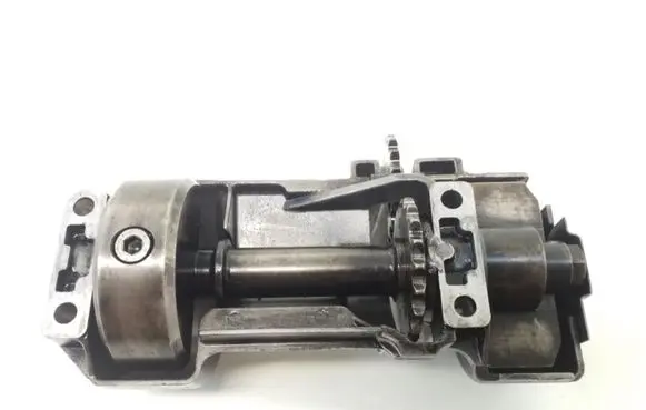 Audi A4 S4 B5 8D Oil pump balance shaft 059103337B